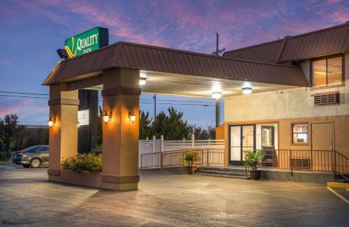 Clovis Hotel | Pet-Friendly Quality Inn Clovis with Pool & Family Amenities