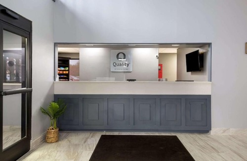 Kedron Hotel | Comfortable Stay at Quality Inn Columbia with Pool & Breakfast