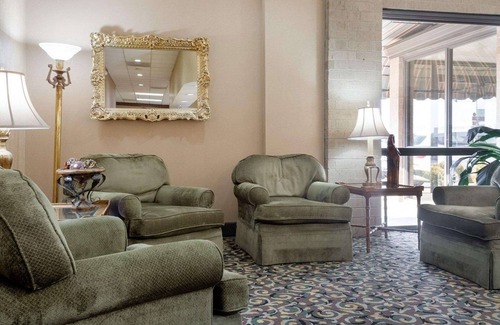 Columbus Hotel | Comfortable Quality Inn Columbus with Family-Friendly Amenities