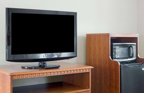 Columbus Hotel | Comfortable Quality Inn Columbus with Family-Friendly Amenities