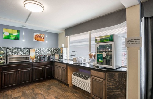 Concord Hotel | Comfortable Stay at Quality Inn Concord Kannapolis with Breakfast