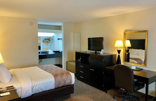 Cordele Hotel | Convenient Quality Inn Cordele: Pool, Dining & Family Fun!