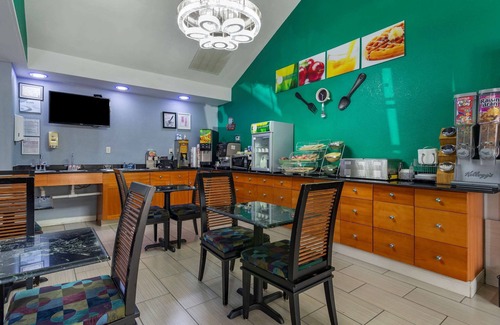 Covington Hotel | Cozy Quality Inn Covington: Family-Friendly with Pool & Breakfast