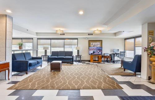 Selma Hotel | Convenient Stay Near Edmund Pettus Bridge with Breakfast