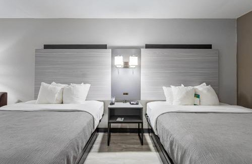 Selma Hotel | Convenient Stay Near Edmund Pettus Bridge with Breakfast