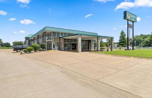 Forrest City Hotel | Convenient Getaway at Quality Inn Forrest City I-40