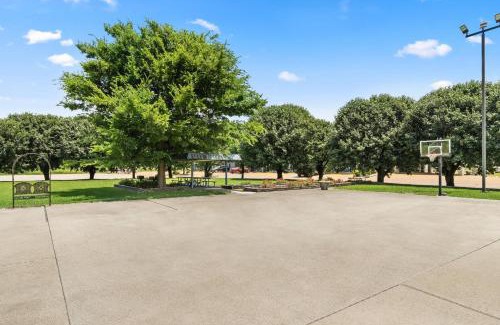 Forrest City Hotel | Convenient Getaway at Quality Inn Forrest City I-40