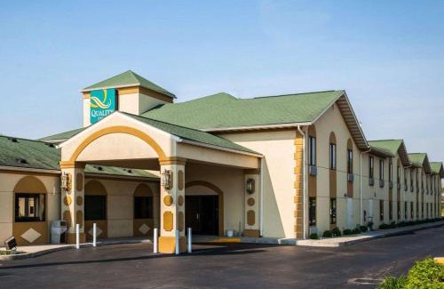 Franklin Hotel | Family-Friendly Quality Inn Franklin with Pool Access