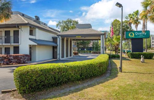 Gainesville Hotel | Convenient Quality Inn Gainesville Near University & Pool