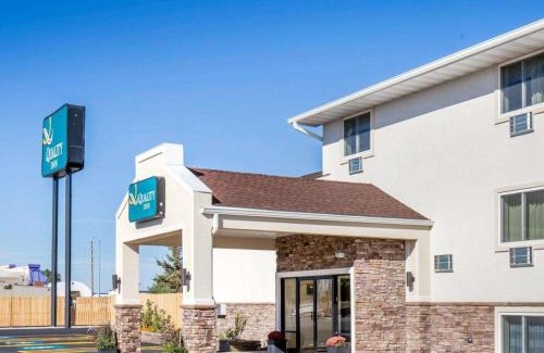 Gillette Hotel | Pet-Friendly Quality Inn with Breakfast and Family Perks
