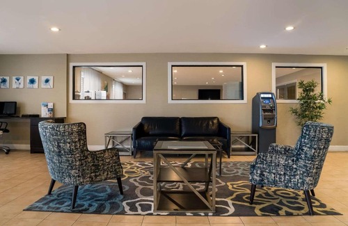 Grand Blanc Hotel | Quality Inn: Family-Friendly Comfort with Accessibility