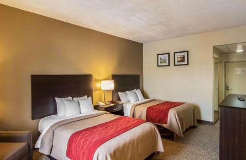 Hayti Hotel | Budget-Friendly Quality Inn Hayti North with Pool Access