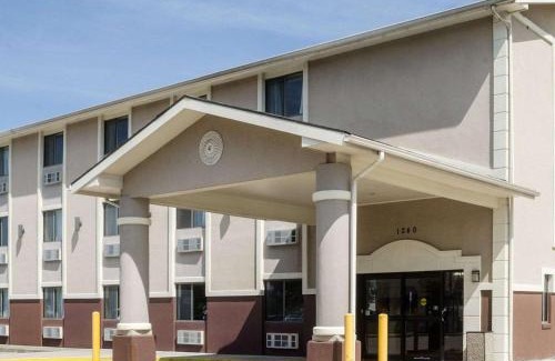 Topeka Hotel | Comfortable Stay at Quality Inn I-70 with Pool & Ocean View