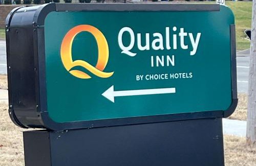 Topeka Hotel | Comfortable Stay at Quality Inn I-70 with Pool & Ocean View