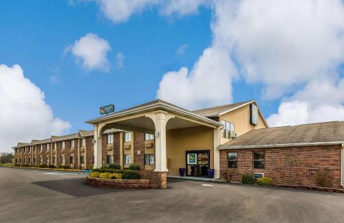 Batesville Hotel | Relax at Quality Inn I-74 Batesville: Pet-Friendly Getaway