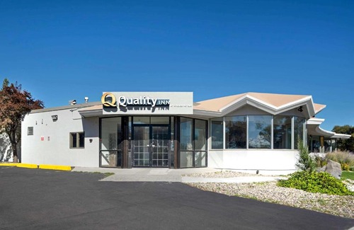 Idaho Falls Hotel | Pet-Friendly Quality Inn Idaho Falls with Pool Access