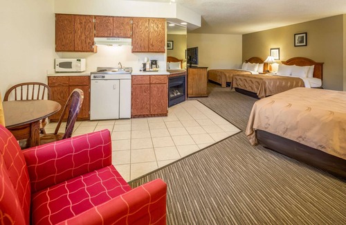Keystone Hotel | Discover Quality Inn Keystone near Mount Rushmore