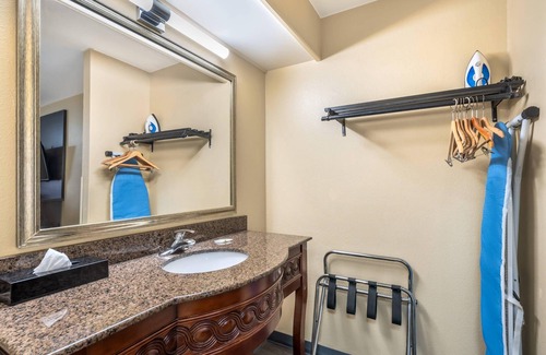 Klamath Falls Hotel | Pet-Friendly Quality Inn Klamath Falls near Crater Lake