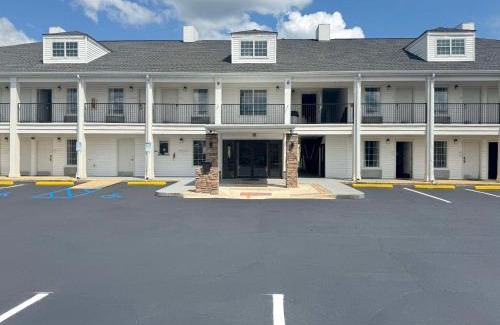 LaGrange Hotel | Pet-Friendly Oceanfront Retreat at Quality Inn