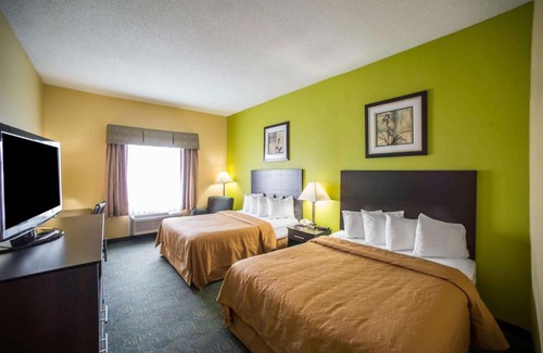 Litchfield Hotel | Explore Quality Inn Litchfield Route 66: Pet-Friendly Stay