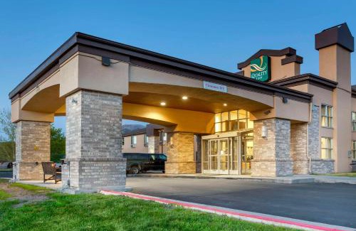 Logan Hotel | Pet-Friendly Quality Inn Logan: Near University with Pool