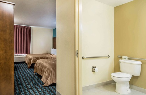 Loudon Hotel | Budget-Friendly Quality Inn Loudon-Concord with Pool & Dining
