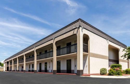 Lynchburg Hotel | Pet-Friendly Quality Inn Lynchburg near University