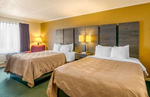 Manchester Hotel | Comfortable Quality Inn: Family-Friendly with Breakfast & More