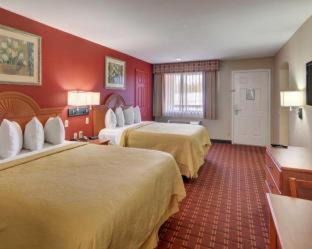 Marshall Hotel | Family-Friendly Quality Inn Marshall with Great Guest Ratings