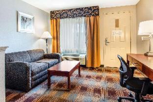 Memphis Hotel | Convenient Quality Inn Airport I-240 with Pool & Accessibility