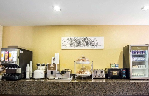 Moab Hotel | Quality Inn Moab: Family-Friendly with Pool & Spa Amenities