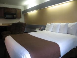 Mount Pleasant Hotel | Quality Inn: Family-Friendly Stay with Free Breakfast
