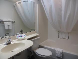 Mount Pleasant Hotel | Quality Inn: Family-Friendly Stay with Free Breakfast