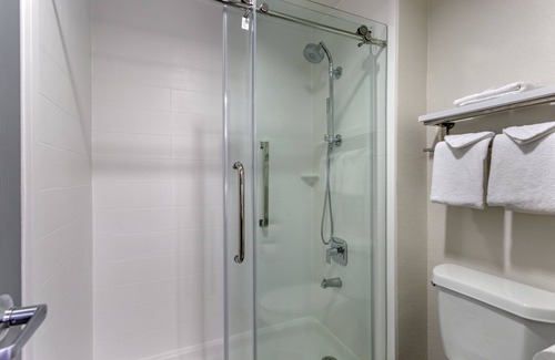 Murfreesboro Hotel | Discover Quality Inn Murfreesboro: Pool & Family-Friendly Stays