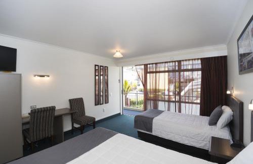 Napier Hotel | Quality Inn Napier: Family-Friendly Stay with Pool Access