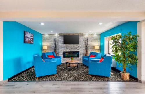 Huron Hotel | Pet-Friendly Retreat at Quality Inn Huron with Pool Access