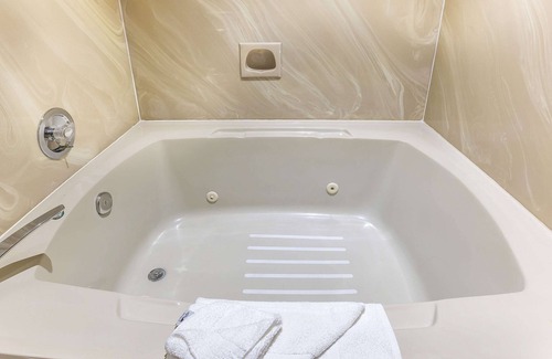 San Simeon Hotel | Relaxing Quality Inn Near Hearst Castle with Ocean Views