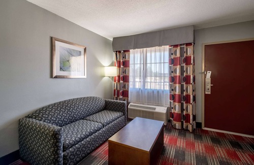 Natchitoches Hotel | Convenient Quality Inn Near Parc Natchitoches & Great Amenities