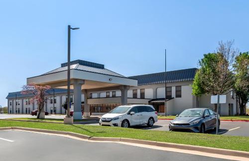 Norman Hotel | Quality Inn - Norman near University
