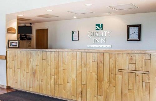 Rhinelander Hotel | Pet-Friendly Quality Inn with Oceanfront Views and Pool
