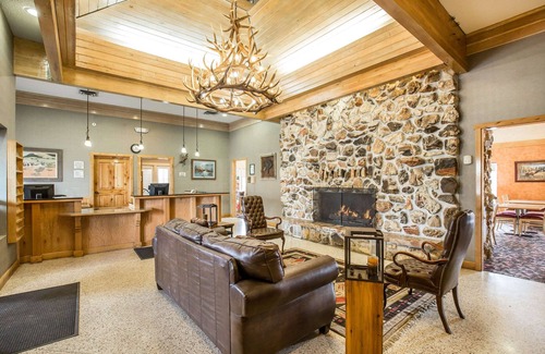 Rock Springs Hotel | Comfortable Stay at Quality Inn Rock Springs with Spa & Dining