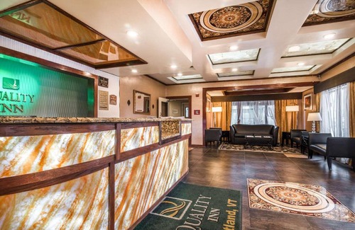 East Haven  Rutland County Hotel | Comfortable Stay at Quality Inn Rutland with Pool & Breakfast