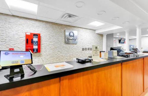 Salisbury Hotel | Budget-Friendly Quality Inn with Pet-Friendly Amenities