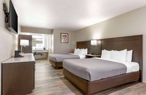 Show Low Hotel | Convenient Quality Inn Show Low: Family-Friendly Amenities
