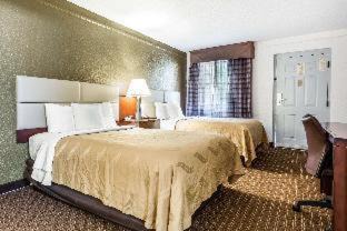 Toddville Road Hotel | Convenient Quality Inn & Suites Airport with Pool Access