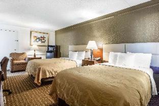 Toddville Road Hotel | Convenient Quality Inn & Suites Airport with Pool Access