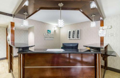 Arden Hills Hotel | Budget-Friendly Quality Inn & Suites in Arden Hills