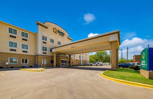 Ardmore Hotel | Quality Inn & Suites: Oceanfront Family Getaway Awaits