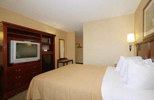 Trevose Hotel | Cozy Quality Inn & Suites: Family-Friendly Comfort Awaits