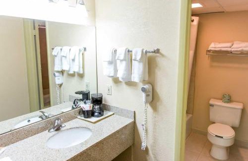 Big Rapids Hotel | Discover Quality Inn & Suites: Oceanfront, Pet Friendly Stay